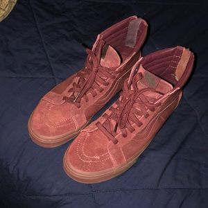 suede van Sk8-hi’s